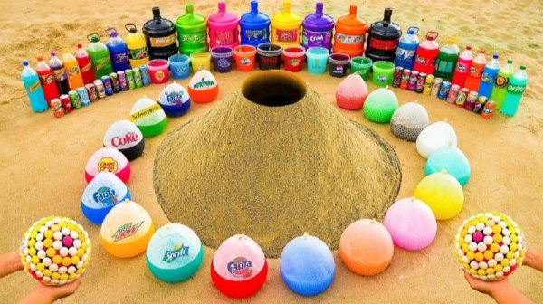 Весёлый эксперимент с колой, фантой, спрайтом и шариками орбиза. Большой взрыв вулкана