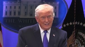 Президент США обложил тарифами весь мир.