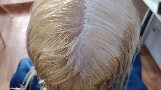 Блонд. Обесцвечивание корней+ тонирование Капус 9/28.