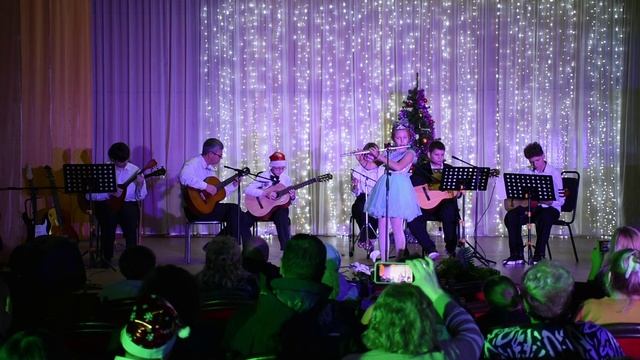 Vladimir Cosma - Мелодия из кф «Игрушка» (Ансамбль гитаристов «Ad Libitum»)