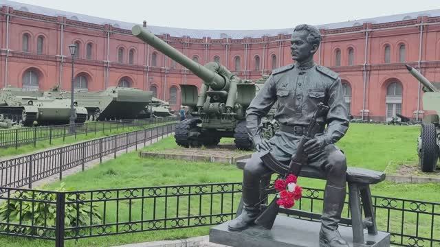 Артиллерийский музей в С.-Петербурге.