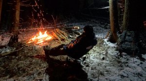 Зимний поход в лес с ночёвкой. Костёр, палатка, комфорт. Без лишних слов.