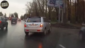 112 Истерик за рулем и Шокирующих Аварий – Мгновенная Карма _ Идиоты за Рулем