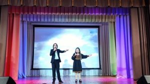 «Пусть миром правит любовь! » сл. и муз. А. Алексин исполняют Егор и Мария Стафеевы.