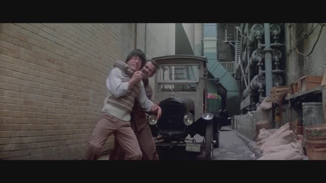 Драка в Бэттл-Крик: Джерри против мафиози