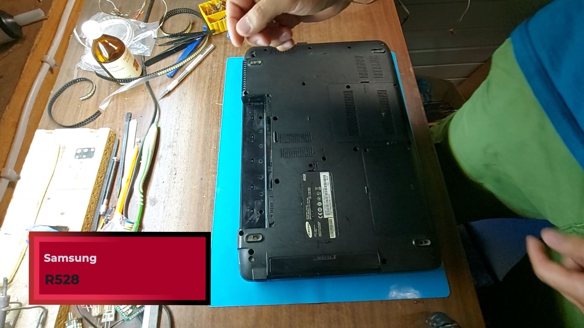 Как заменить термопасту на ноутбуке Samsung R528