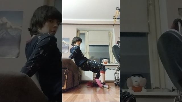 Отжимания от дивана