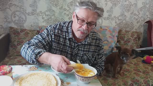 Жизнь в деревне: Блины на Дрожжах как я готовлю. Масленица смотреть онлайн