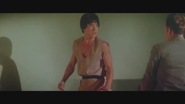 Драка в Бэттл-Крик: Драка в кинотеатре против мафиози