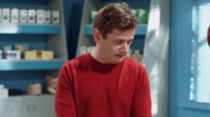 Скромный мужчина покупал средство для потенции