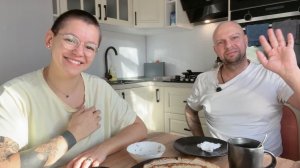 Масленичные неделя подходит к концу. Напекли и наелись блинов. Покупаем билеты в Тай!