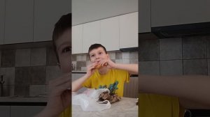 ем шаурму за пять укусов