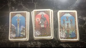 ПОЧЕМУ ОН НЕ УХОДИТ ОТ НЕЕ