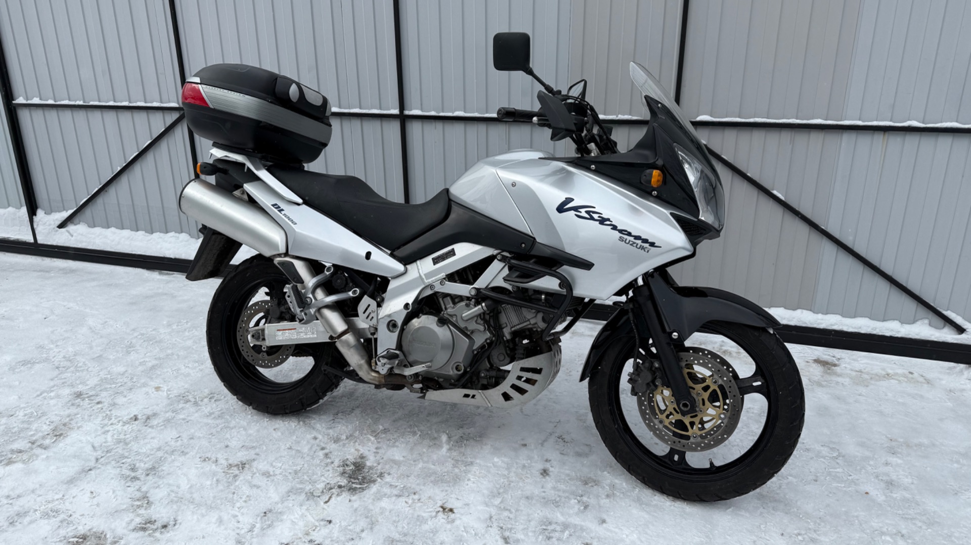 Обзор мотоцикла Suzuki v-strom1000, 2003год смотреть онлайн