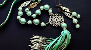 Комплект мятно-зелёный (видео) из натуральной кожи сотуар серьги (2509)