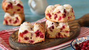 🥧 Сладкий БРУСНИЧНЫЙ ПИРОГ с белым шоколадом / Побалуйте любимых домашней выпечкой