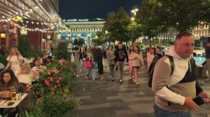 МОСКВА НОЧЬЮ: Прогулка по Патриаршим прудам, люксовые авто и стиль