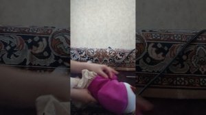 Лили ходит на гимнастику?