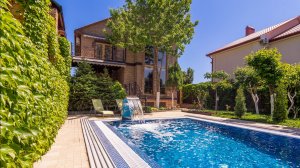 Продажа дома с бассейном в Бетте, Геленджикский район