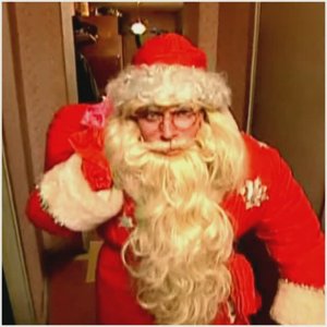 Дед Мороз и таракан. Фрагменты из сериала "Осторожно, модерн! 2"