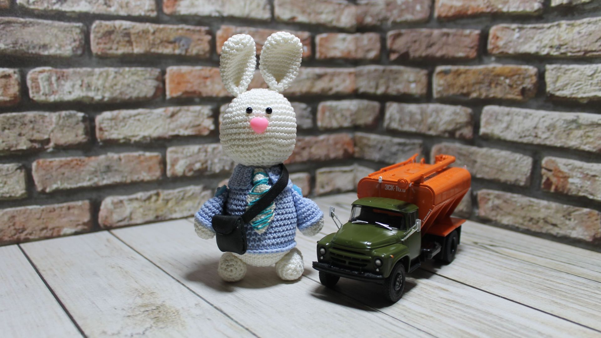 «Modimio». «Легендарные грузовики СССР». «ЗСK-10 (130)» (15 выпуск)