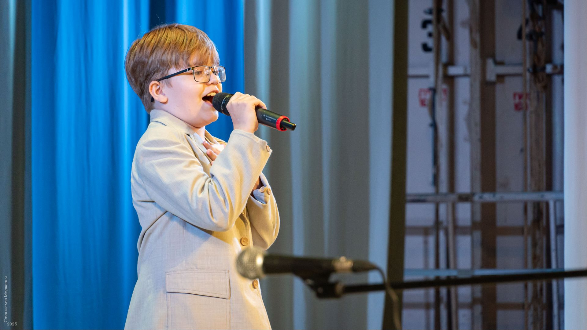 Студия  Online_Межов Данил_Не вставай на колени