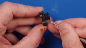 Я заплатил 300 долларов за две сломанные PS Vita — давайте их починим!