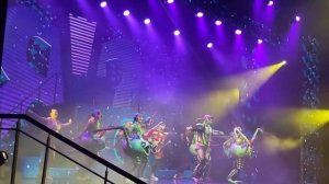 Шоу на Spectrum of the seas