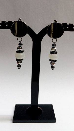 Комплект украшений ЗИМА – декабрь с ониксом и гематином.