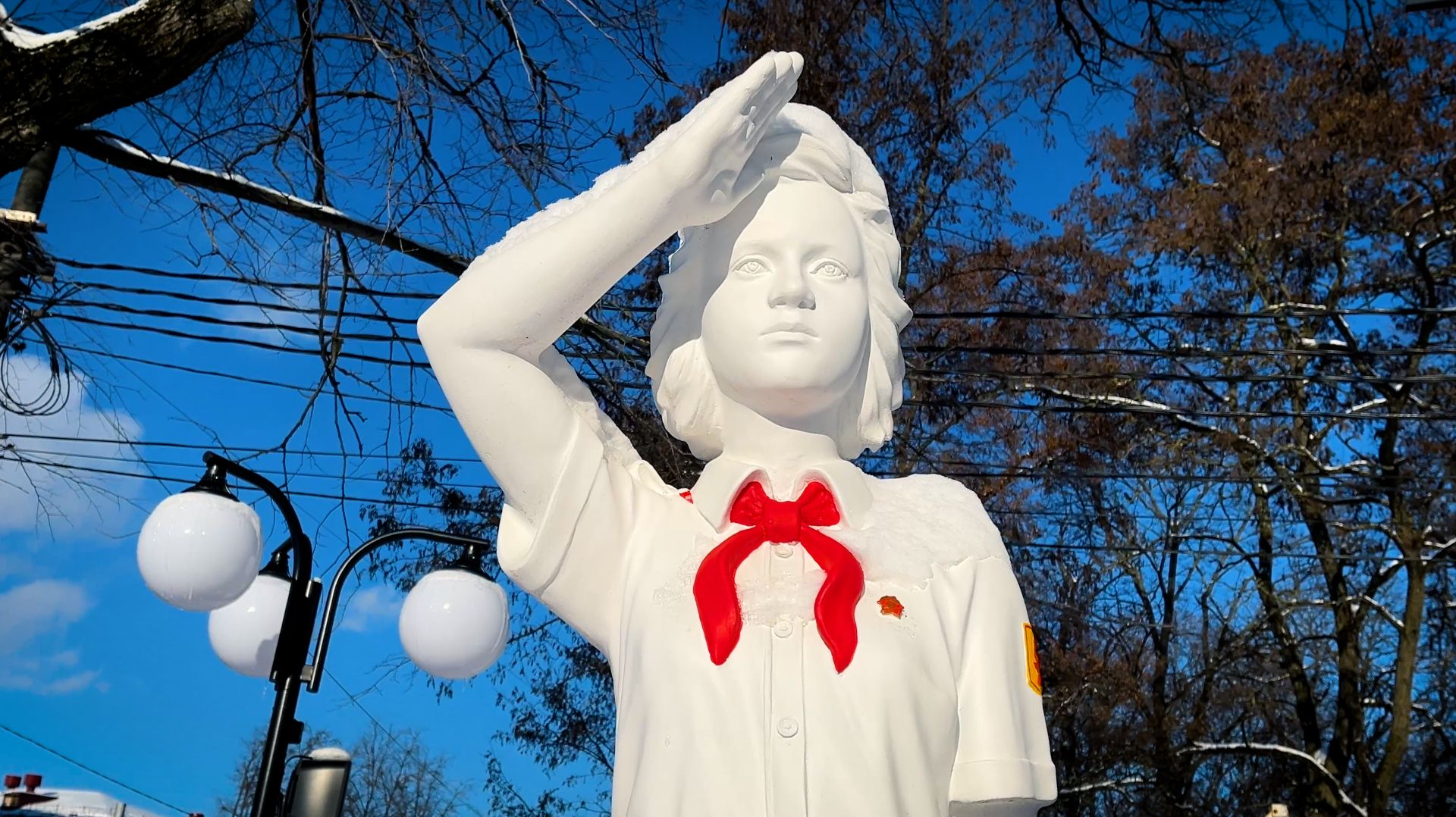 Парк Пионеров после снегопада. Курск. смотреть онлайн