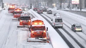 Москву снова СНОСИТ СНЕЖНАЯ ЛАВИНА #москва