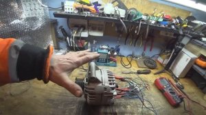 Некоторое разнообразие - переделка на магниты автомобильного генератора.