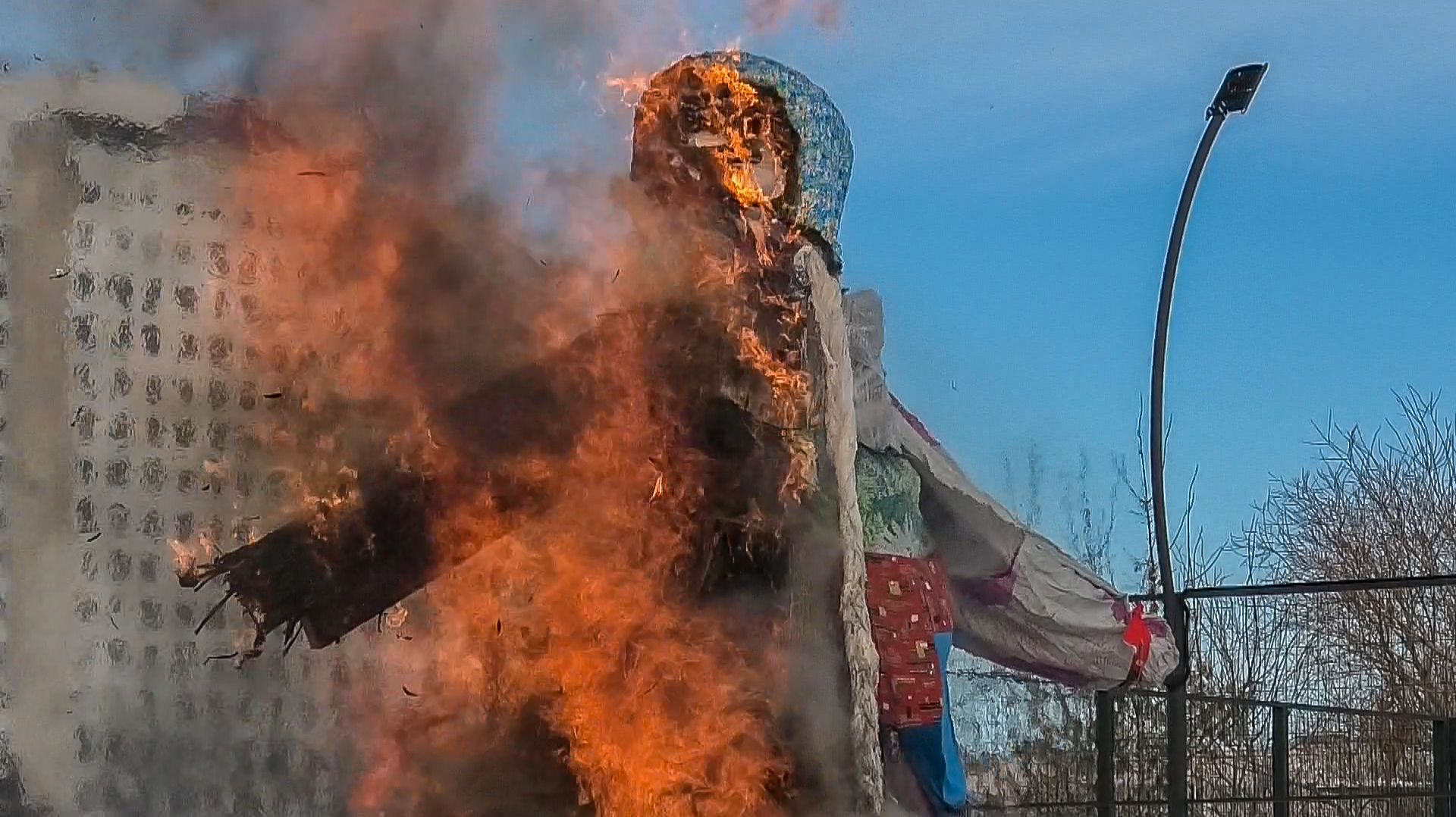 Волжане отмечают Масленицу