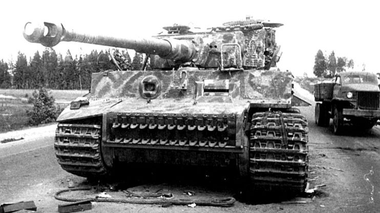 "Тигр" в бою. История создания танка Panzerkampfwagen VI Ausf.H — E. смотреть онлайн