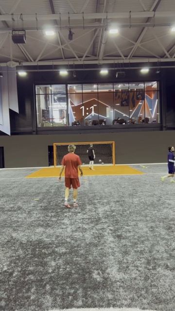 УГАДАЙ КЛУБ и забей ГОЛ ! Подпишись🔥