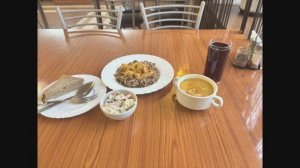 Обед в столовой при гостинице Наследие в Москве