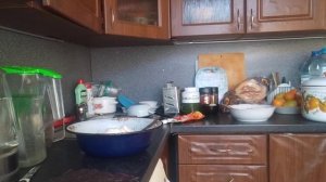 Готовлю бабе Вале на юбилей. Пюре с котлетой, три вида пирогов, яичный рулет и т.д.