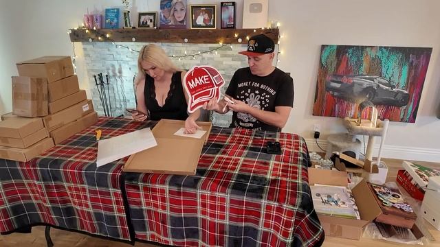 Открываем коробки по 6$ - что внутри_(Тимон и Решка)