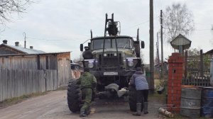 Закатка моста Урал лесовоз.
