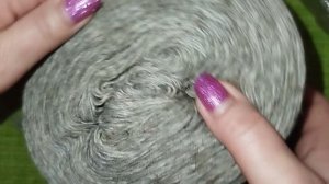 Всё тает, на улице плюс...
Новая пряжа и носочки в процессе.