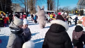 Зайка на Масленицу пришëл 🙂