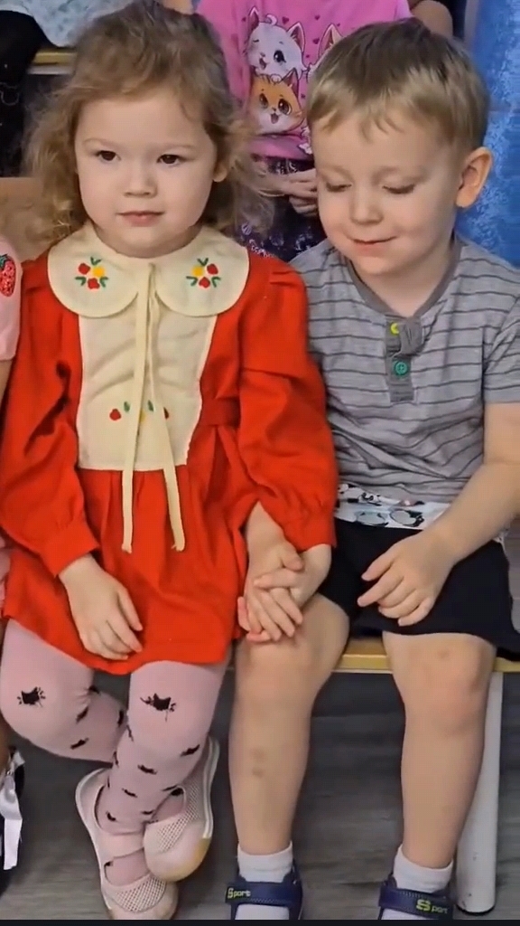 Моя внучка Эвелиночка. Догадайтесь😆❗🐎👍💋🚀💓🙏 смотреть онлайн