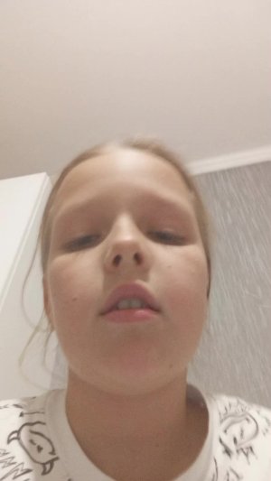 рассказывают про себя😅