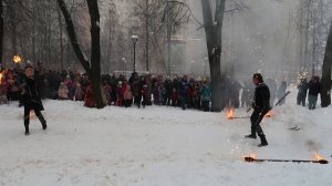 Огненное шоу с поледующим сжиганием Масленицы