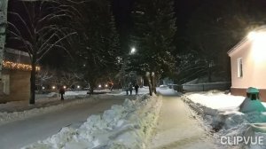 МОРОЗ - ВОЕВОДА ДОЗОРОМ ОБХОДИТ ВЛАДЕНЬЯ СВОИ ..