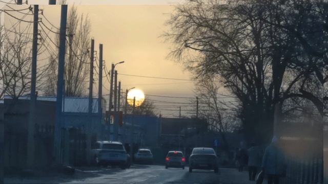 Вечер в городе, небо, закат ✪