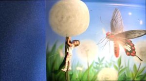 ВЛОГ с мамой: Огромная гусеница и САД БАБОЧЕК /ВИДЕО ДЛЯ ДЕТЕЙ