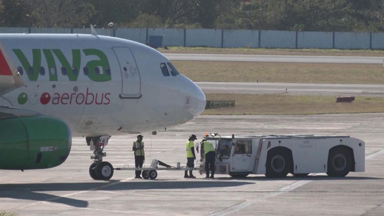 Российские авиакомпании завершили вывоз туристов с Кубы, переживающей острый топливный кризис. смотреть онлайн