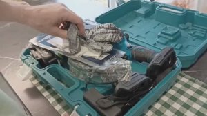 Электросекатор и электропила  для обрезки растений.