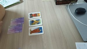 Что он- она боится в отношениях. Таро расклад.